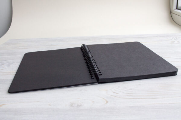 Скетчбук с черной бумагой (А5, 80 гр) - пружина сбоку