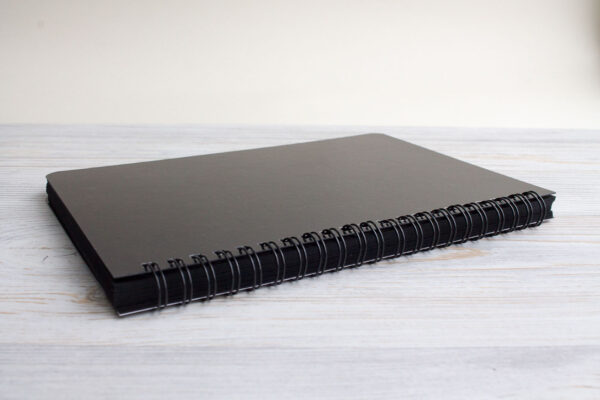 Скетчбук с черной бумагой (А5, 80 гр) - пружина сбоку