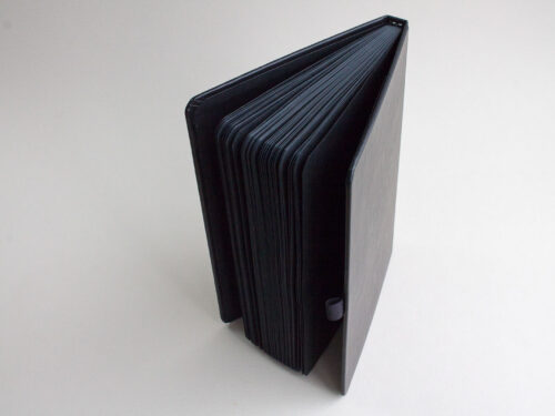 Скетчбук с черной бумагой (А5, 80 гр) – книжный переплет